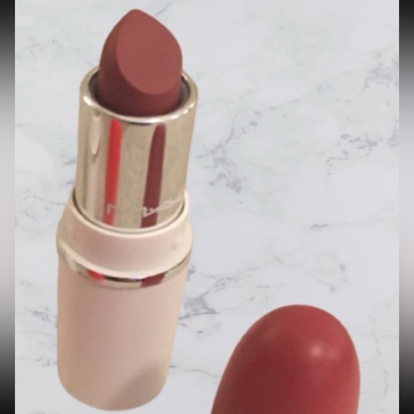 MAC Cosmetics Powder Kiss Lipstick in Flurry Fleur New 1.5g no box - Picture 8 of 11